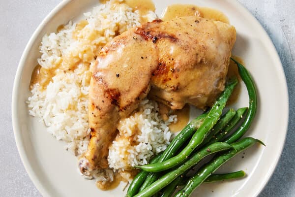 This 41-Year-Old Chicken Is Still Going Strong