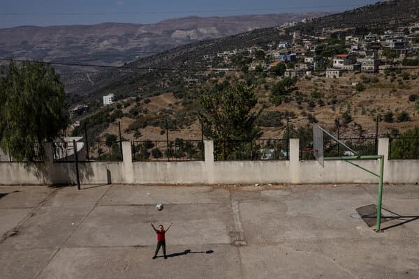 How One Lebanese Town Is Trying to Stay Out of the War Around It